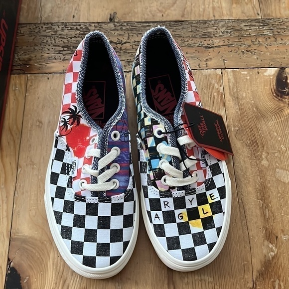 NWT & Box Vans X Stranger Things Authentic Multi/Marshmallow 5 Men 6.5 Women - Picture 7 of 16